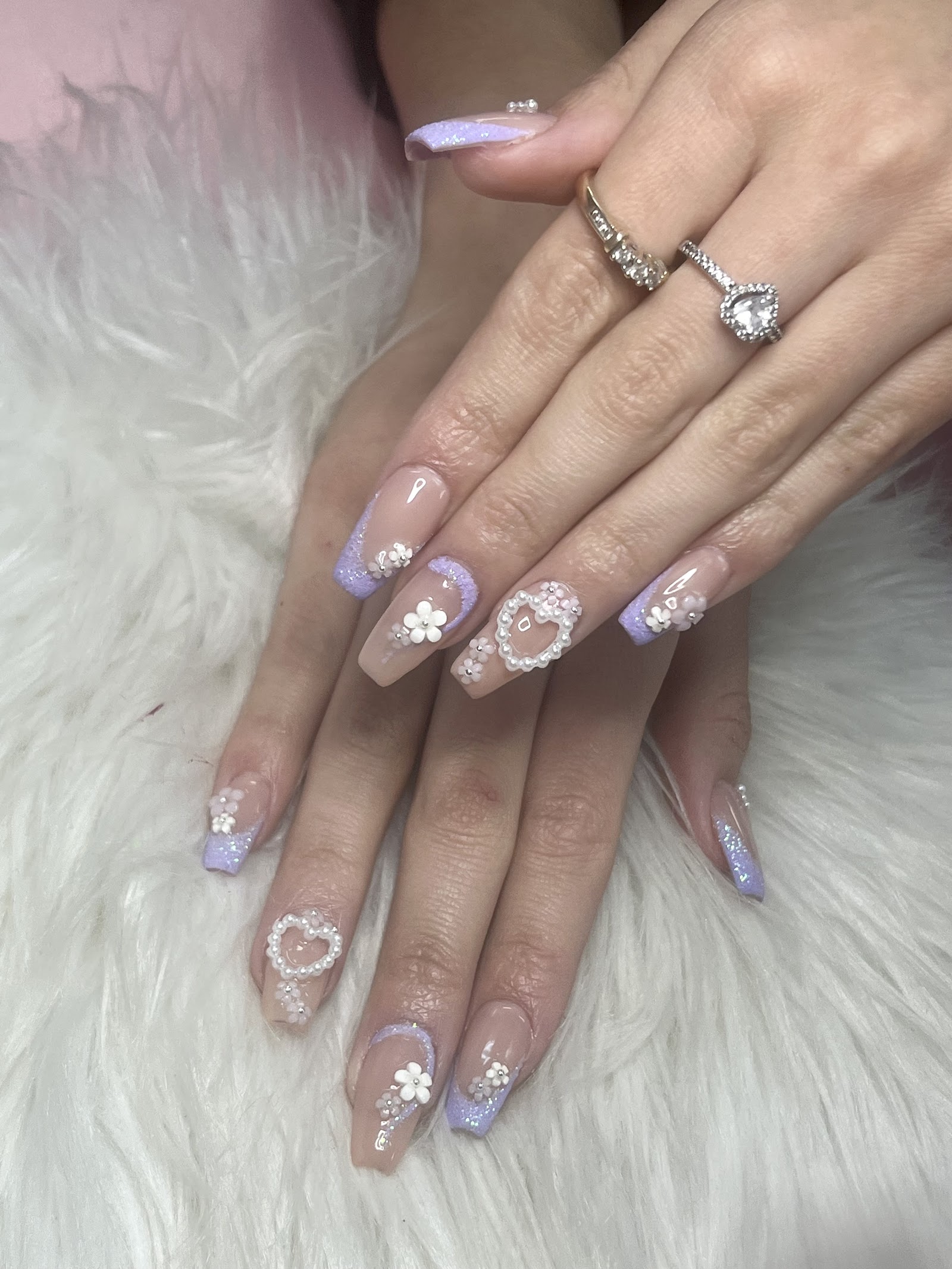 Lux Rose Nails logo