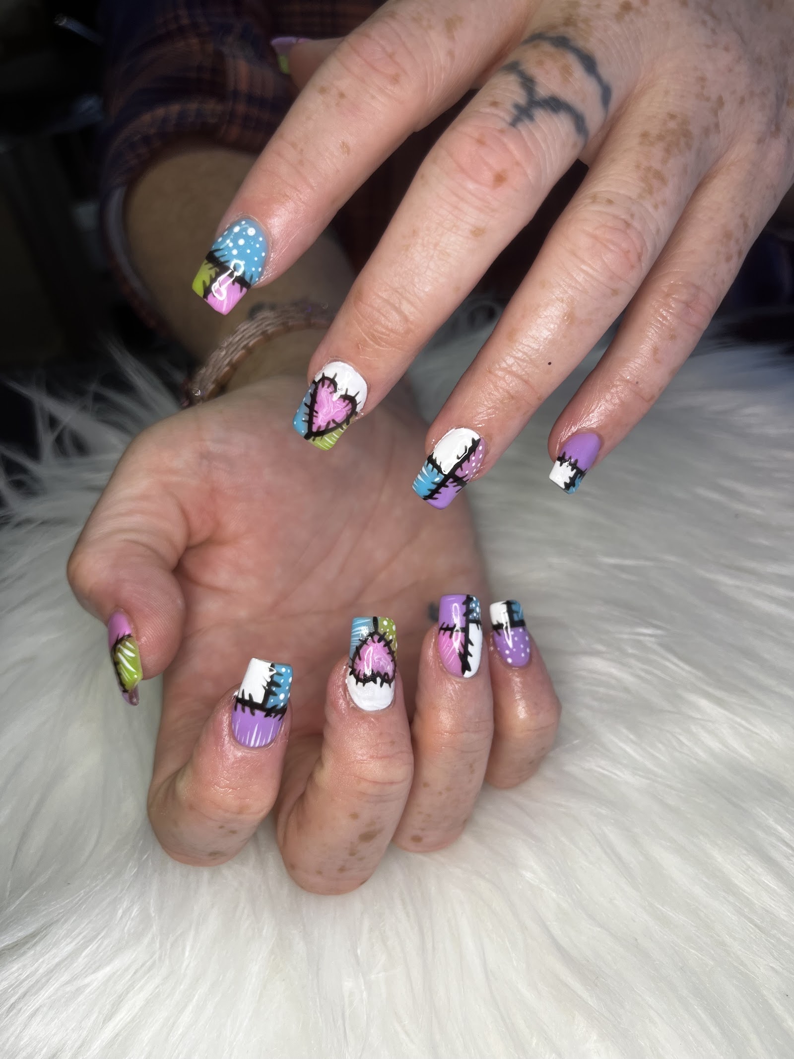 Lux Rose Nails nail photo 1